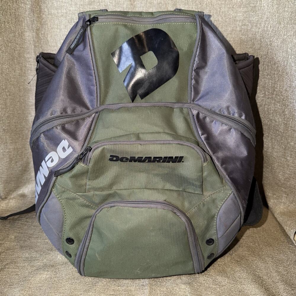 DEMARINI Voodoo Rebirth Baseball Softball Backpack 2 Bat Holder Gray/Green